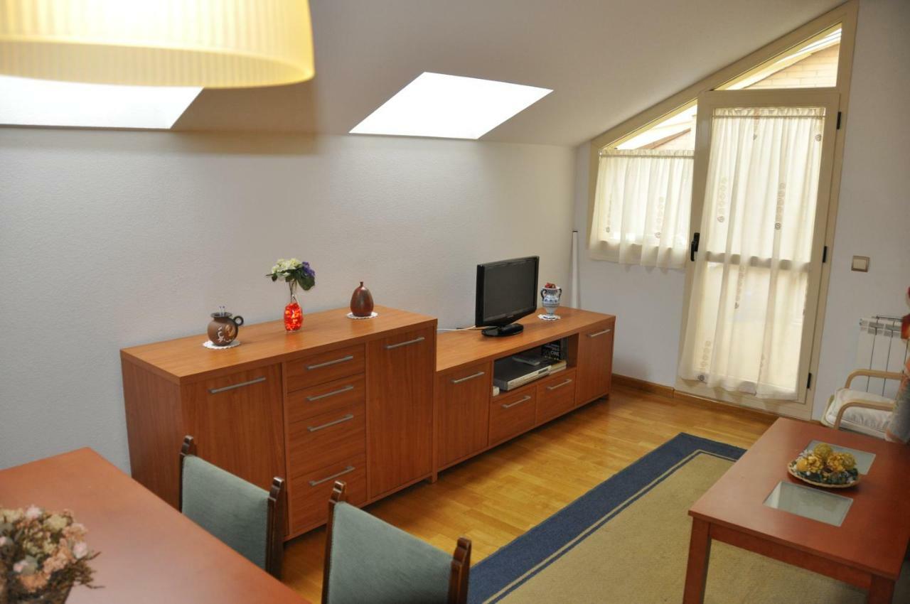 Alameda Del Tormes Appartement Santa Marta de Tormes Buitenkant foto